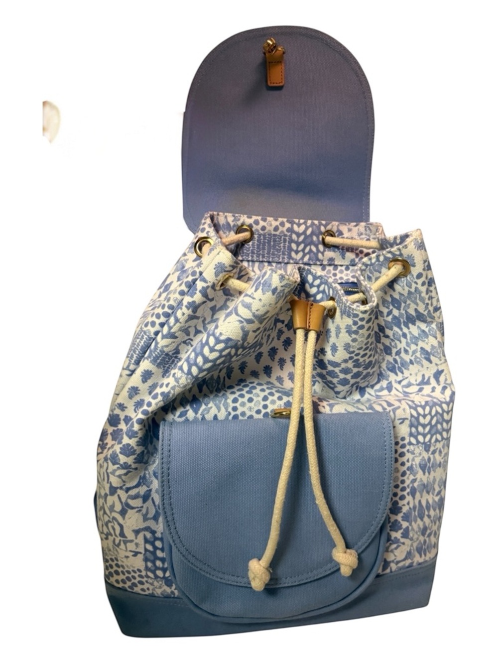 Vineyard Vines Blue Painted Rattan Daypack Backpack. - Picture 4 of 11